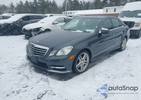 2013 Mercedes-Benz E 350 4Matic z USA, uszkodzony, nr VIN WDDHF8JB8DA767309